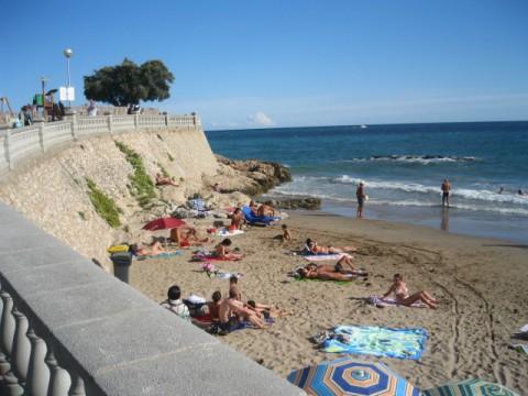 The ultimate source of travel inspiration plus 2 free gifts winter is here, again, which means many of us are stuck inside, dreaming of warming climes as snow falls. Beautiful Beach Vacation Spot Best Beaches Vacation In Barcelona Beach Holidays In Barcelona