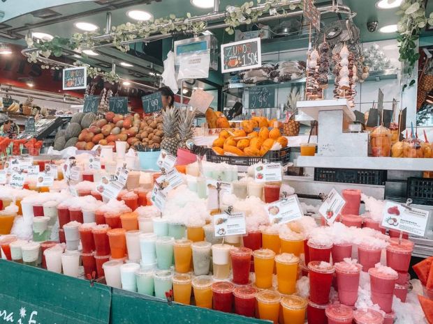 The word “breakfast” comes from the action of “breaking the fast” that occurs overnight after your last meal of the day and continues until you eat the next morning. Barcelona In 4 Days