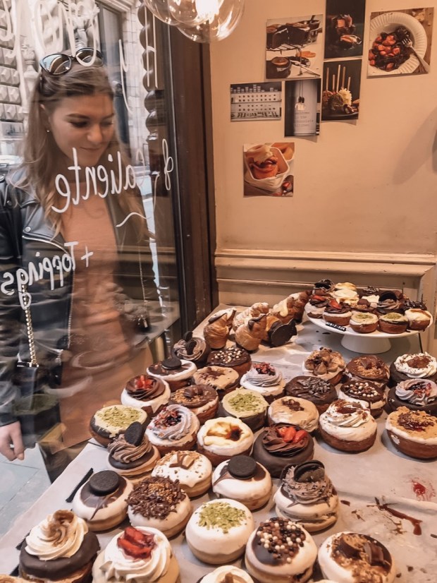 Vegan are harder to cater. 20 Of The Best Places For Vegan Food In Barcelona Nourish Your Glow